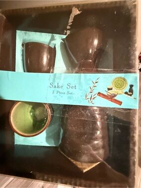 Boxed Sake Set